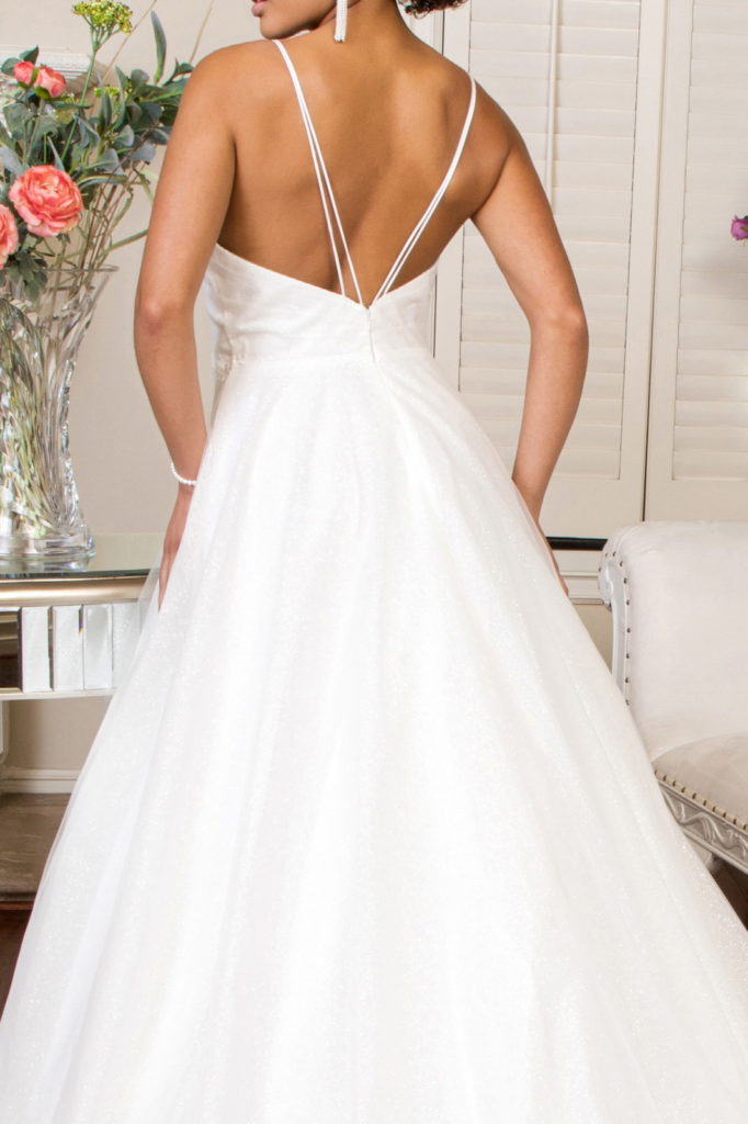 Vestido de novia con corset bordado y escote corazón